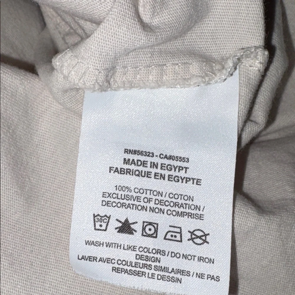 Nike Sportswear Essential Tee | Men’s XL | Beige Embroidered Logo T-Shirt